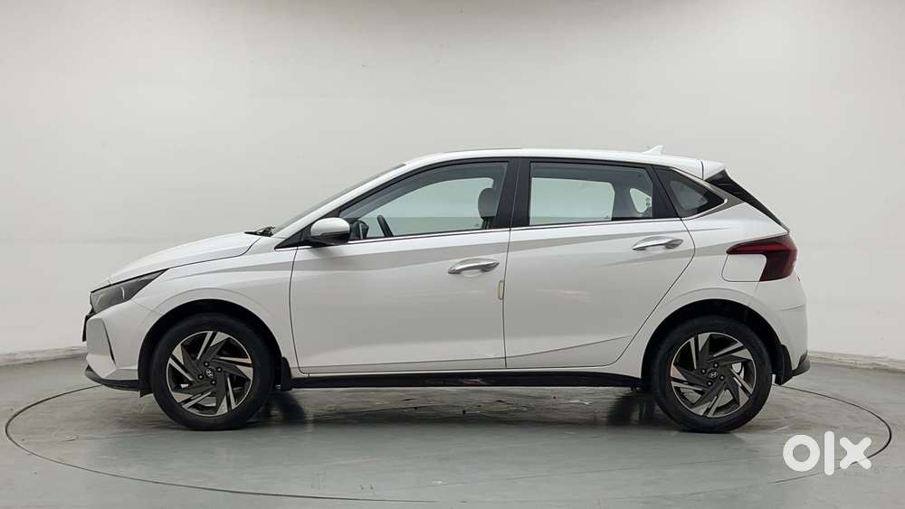 Hyundai I20 Asta (o) 1.2 Ivt, 2023, Petrol