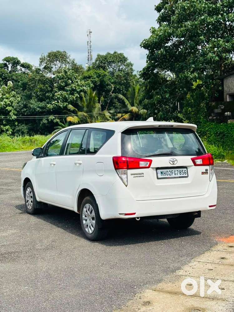 Toyota Innova Crysta 2.4 G Mt, 2022, Diesel