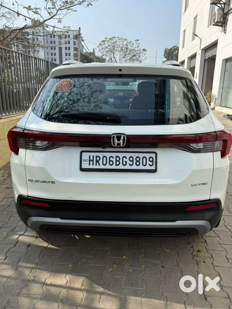 Honda Elevate Zx Petrol 2024.