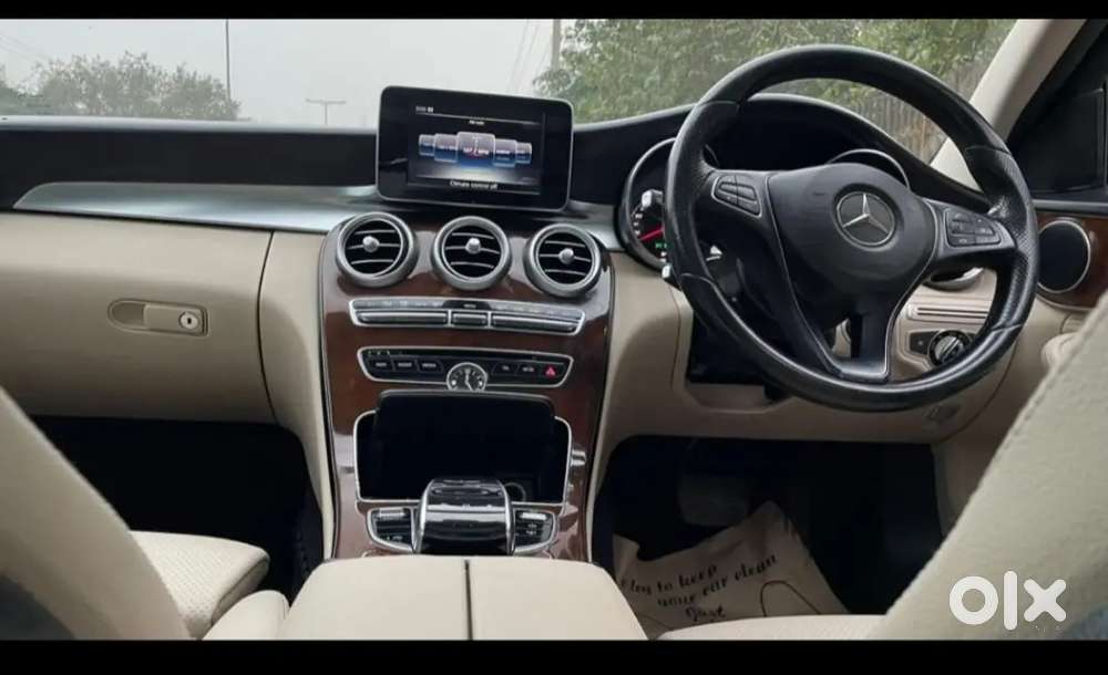 Mercedes-benz C-class 2016 Petrol 67000 Km Driven
