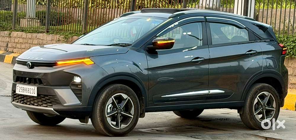 Tata Nexon, 2025, Petrol