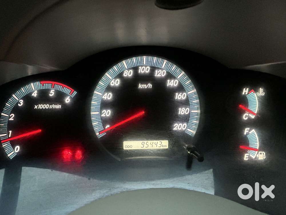 Toyota Innova 2.5 Vx 8 Str Bs-iii, 2014, Diesel