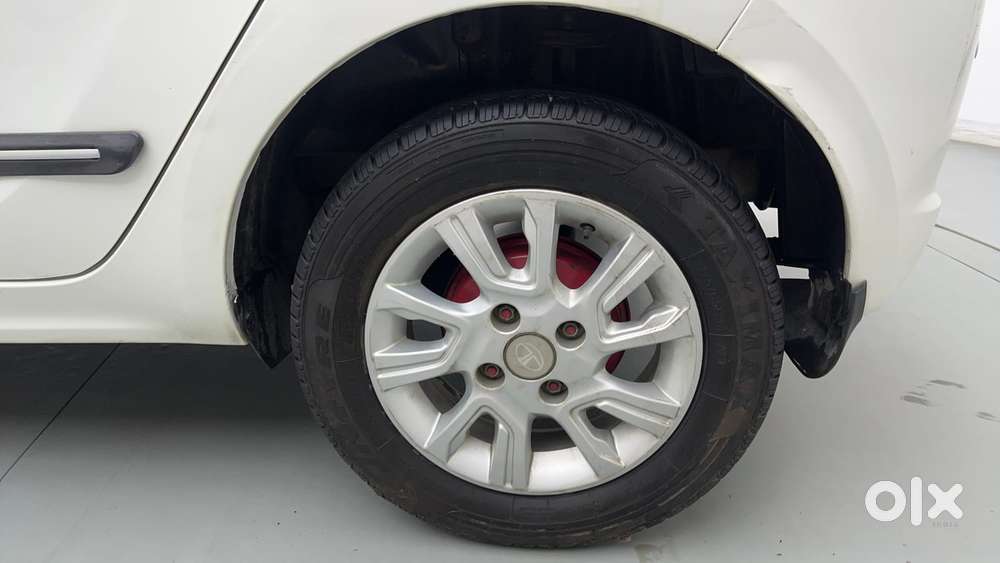 Tata Tiago Xza, 2018, Petrol