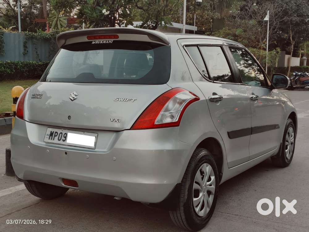 Maruti Suzuki Swift 2011-2014 Vxi, 2013, Petrol