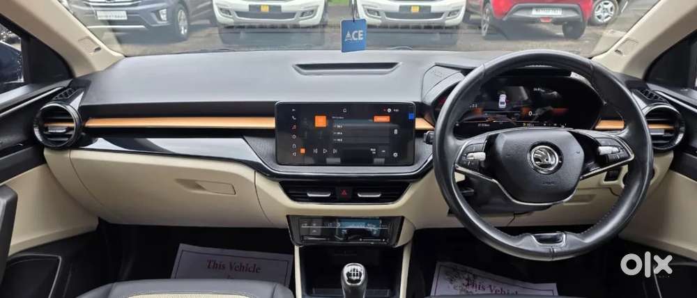 Skoda Slavia Style 1.0l Tsi At, 2023, Petrol
