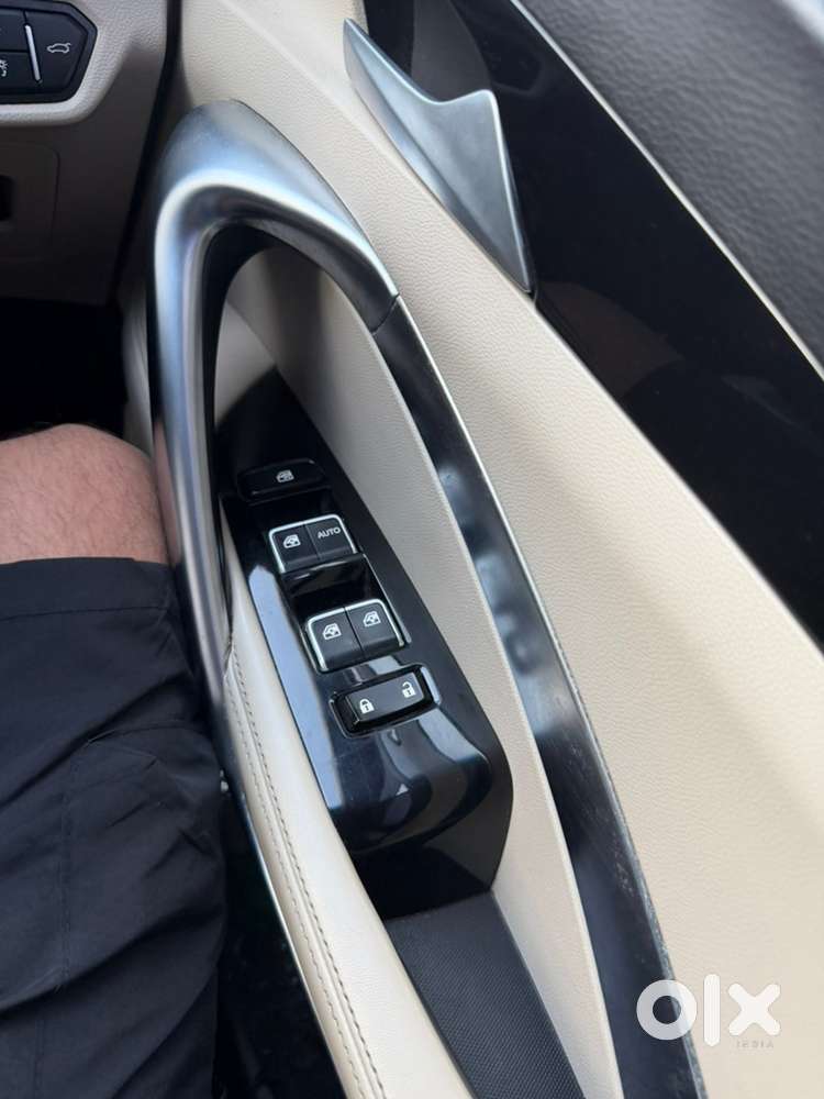 Mg Hector 2021 Petrol 44385 Km Driven