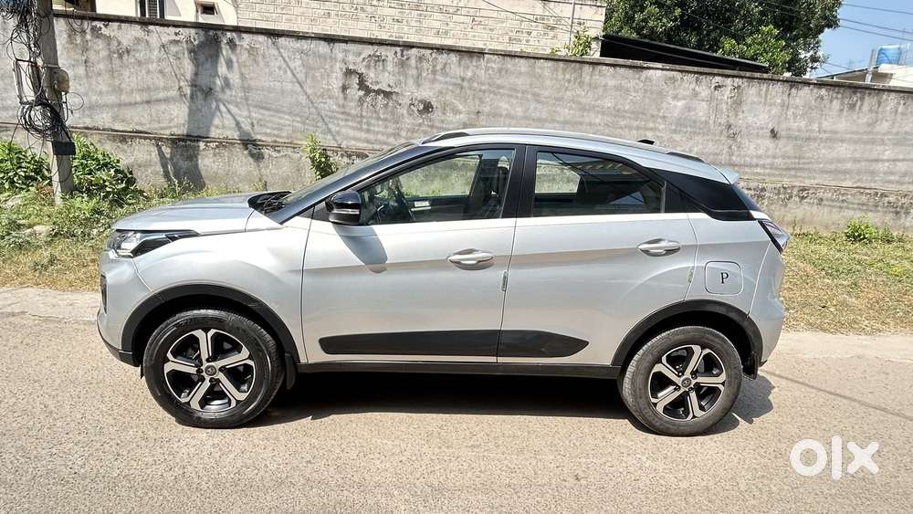 Tata Nexon Amt Xza Plus, 2021, Petrol