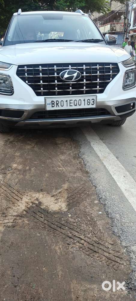 Hyundai Venue 1.4 Crdi S, 2020, Cng & Hybrids