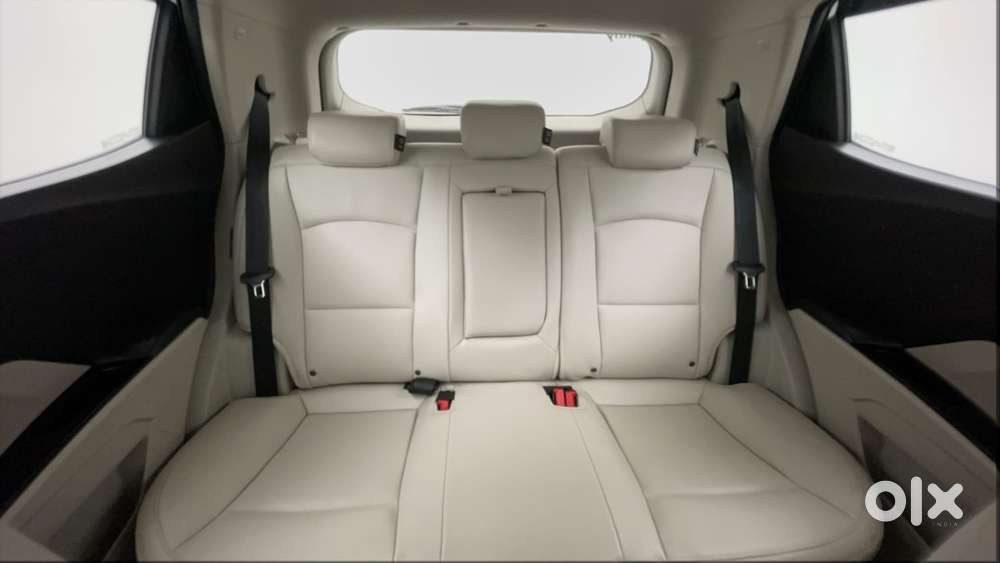 Mahindra Xuv300 W8 Option, 2023, Petrol