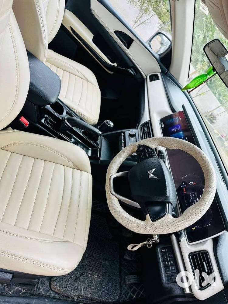 Mahindra Xuv700 2.2 Ax 5 Diesel Mt 7 Str, 2022, Diesel