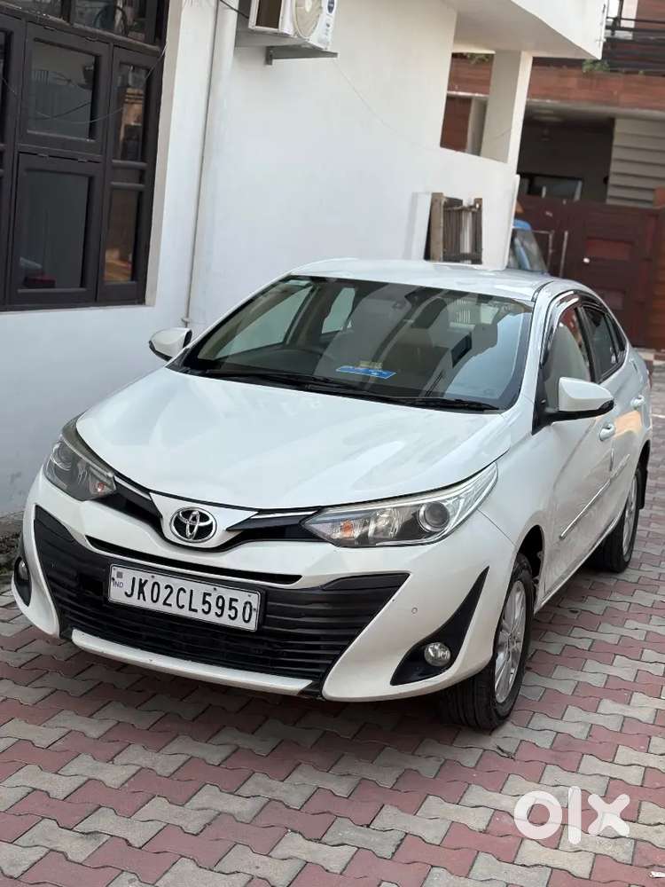 Toyota Yaris 1.5 Petrol 2020 V Top Model Amt Cvt Full Top Varaint