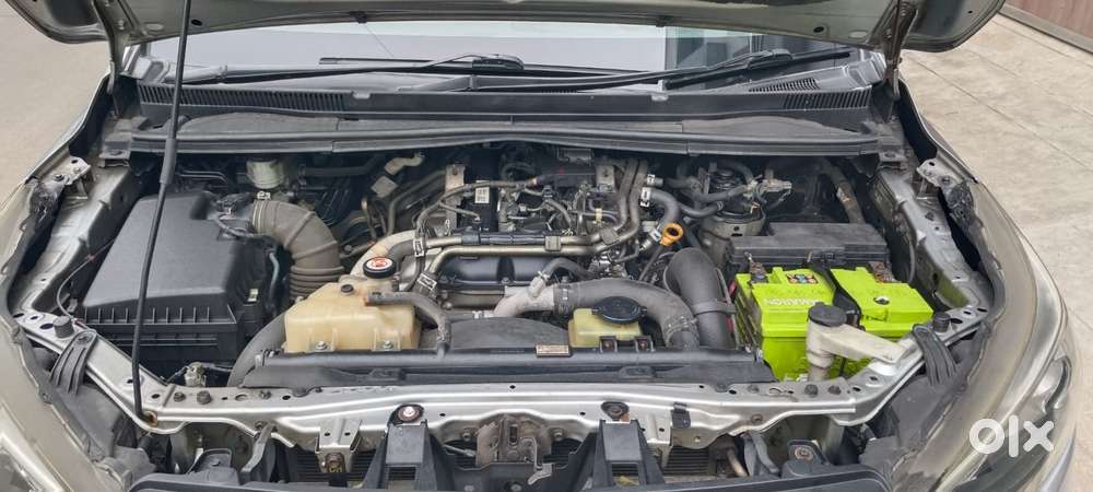 Toyota Innova Crysta 2.4 Gx Mt, 2017, Diesel