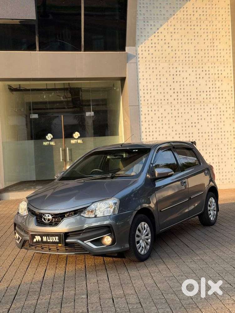 Toyota Etios Liva V Limited, 2017, Petrol