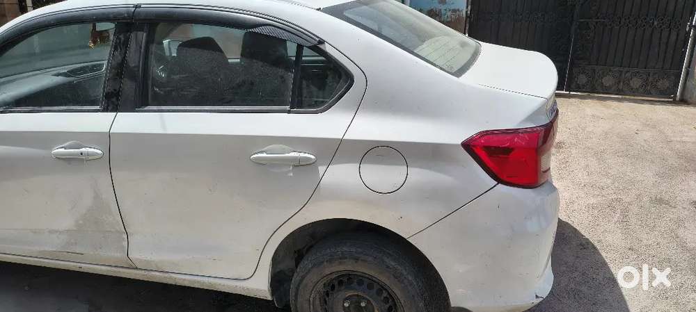 Honda Amaze For Sell.millage 25+kmpl