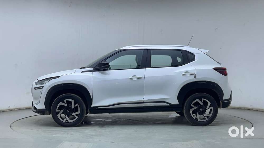 Nissan Magnite 1.0 Xv Executive, 2021, Petrol