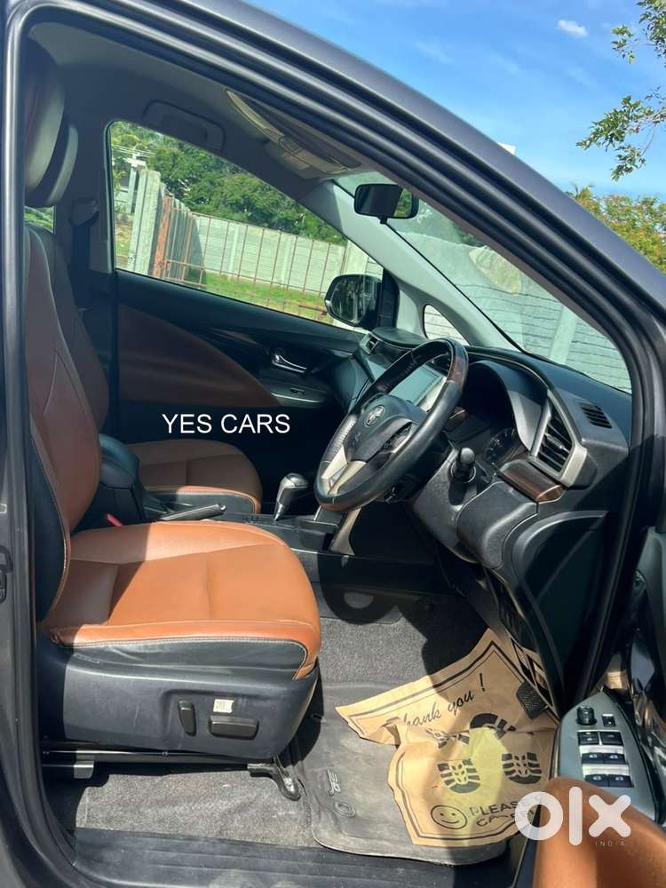 Toyota Innova Crysta 2.8z Automatic, 2022, Diesel