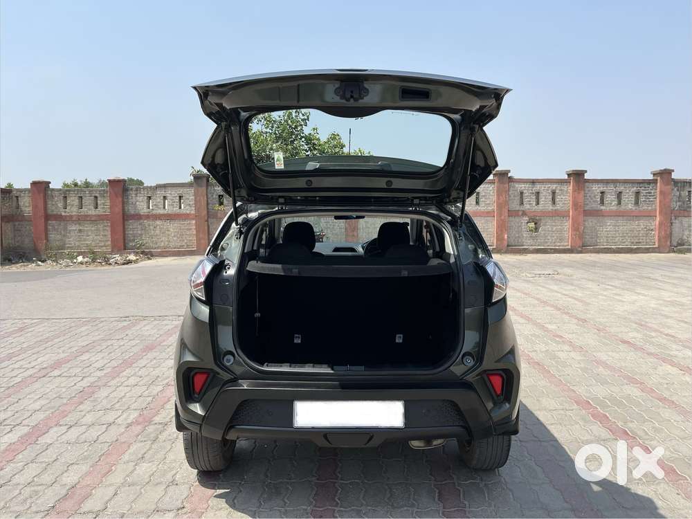 Tata Nexon 1.5 Revotorq Xma Amt, 2023, Petrol
