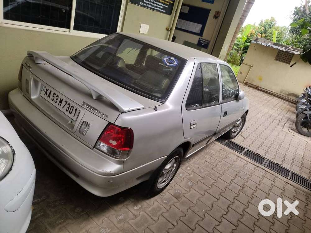 Maruti esteem vxi
