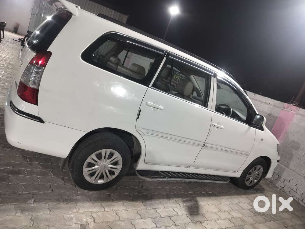 Toyota Innova 2.5 Z Diesel 7 Seater, 2013, Diesel