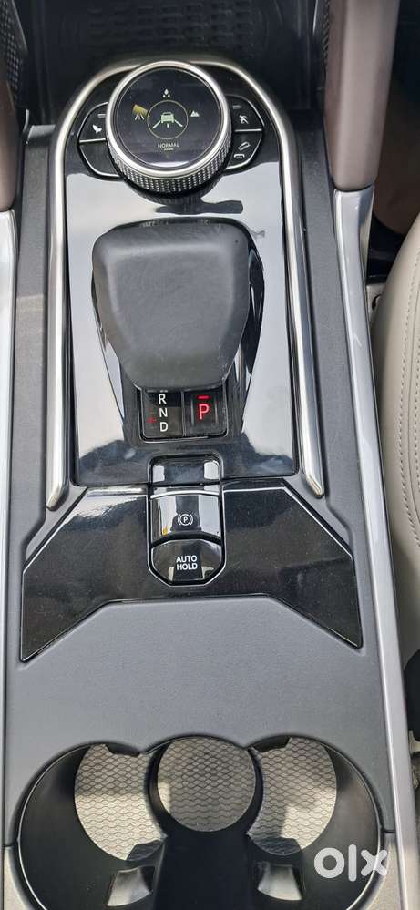 Tata Safari Accomplished Plus Dual Tone At, 2024, Diesel