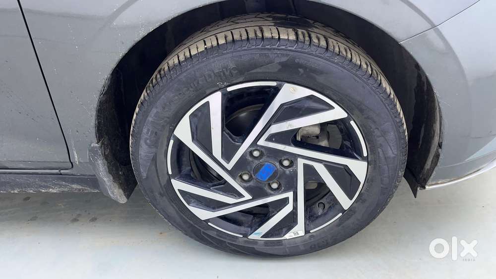 Hyundai New I20 1.2 Asta (o) Ivt, 2024, Petrol