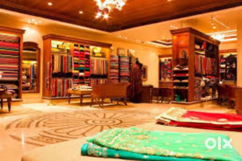 URGENT REQUIREMENT IN SAREE SHOWROOM IN LUCKNOW