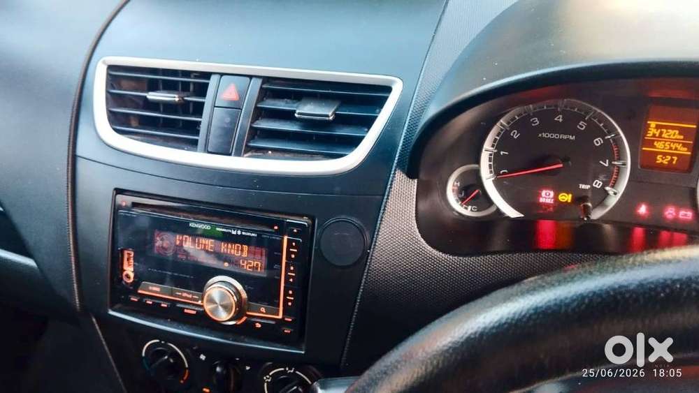 Maruti Suzuki Swift Vxi + Manual, 2013, Petrol