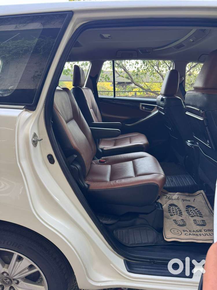 Toyota Innova Crysta 2.8 Zx At, 2016, Diesel