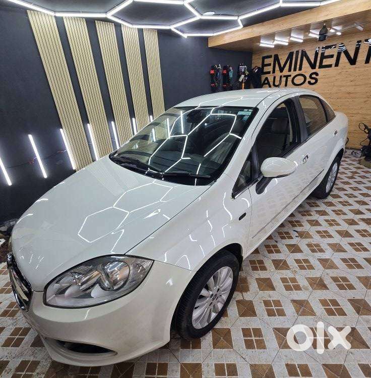 Fiat Linea 1.4 T-jet Plus Emotion, 2016, Petrol