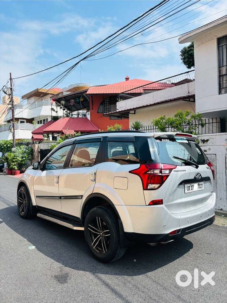 Xuv500 W7 (o) At  2018  1st Owner  Uk07