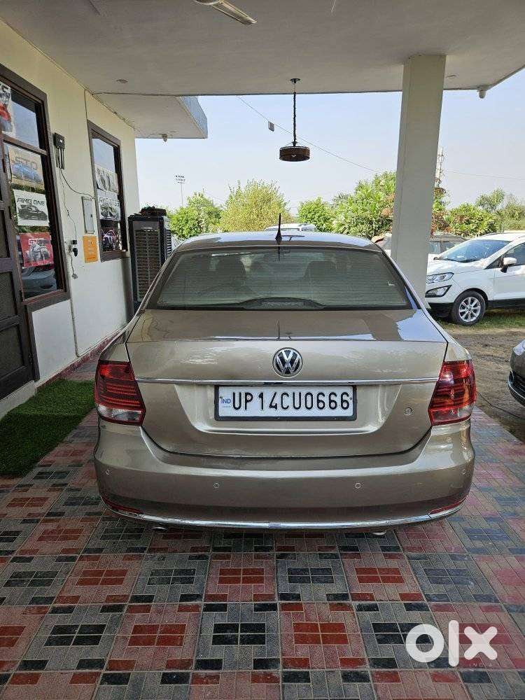 Volkswagen Vento 1.2 Tsi Highline At, 2016, Petrol