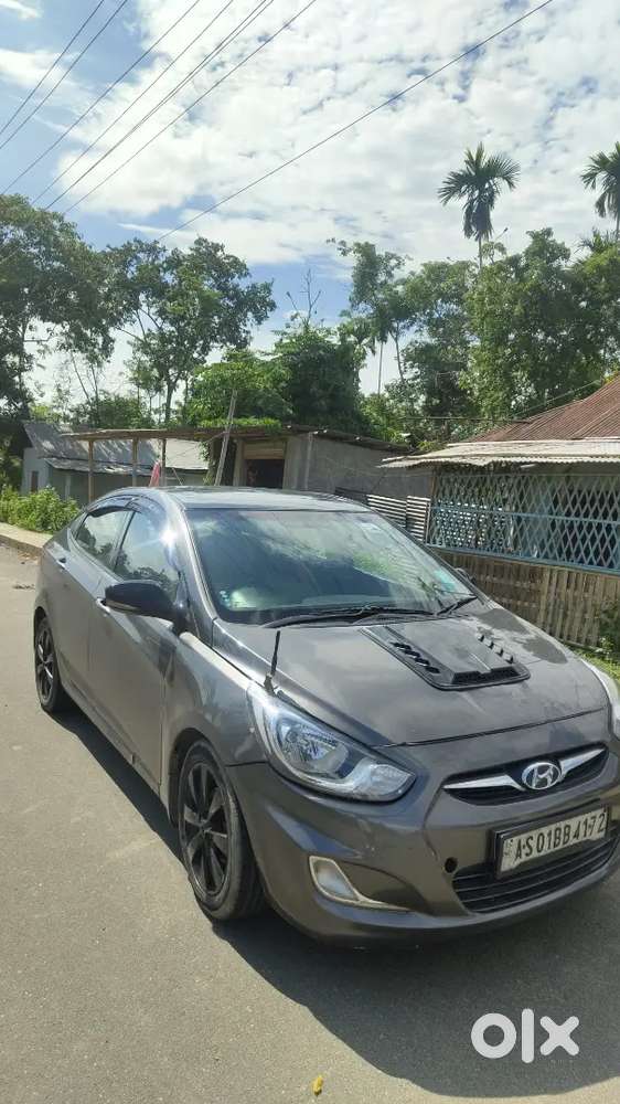 Hyundai Verna Crdi 2012