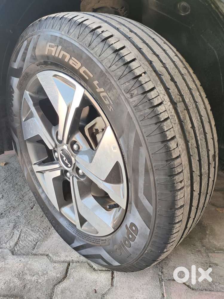 Kia Sonet, 2023, Petrol