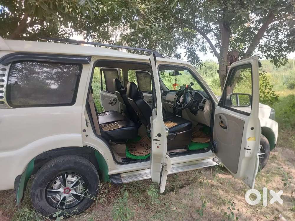 Mahindra Scorpio Diesel 2015