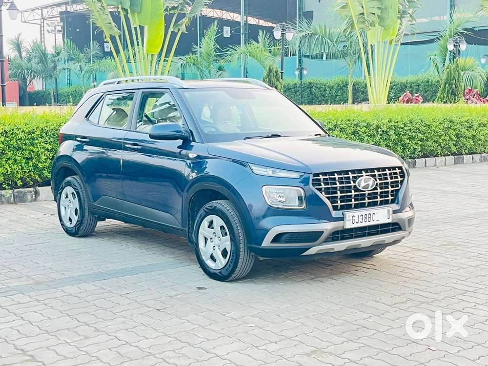 Hyundai Venue 1.2 S (o), 2021, Petrol