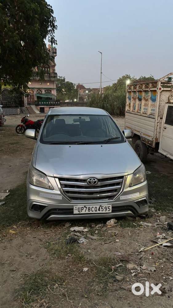 Toyota Innova 2012 Diesel 290000 Km Driven