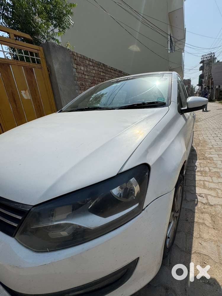Volkswagen Ameo Petrol 2016