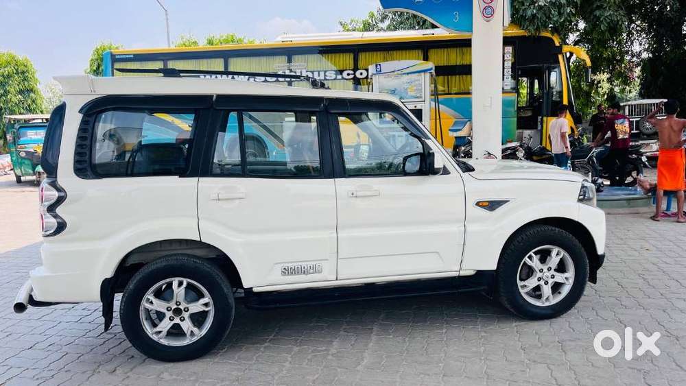 Mahindra Scorpio S10, 2016, Diesel