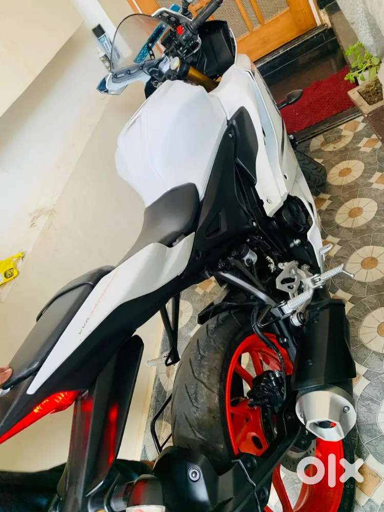 Yamaha R15 V4 2025