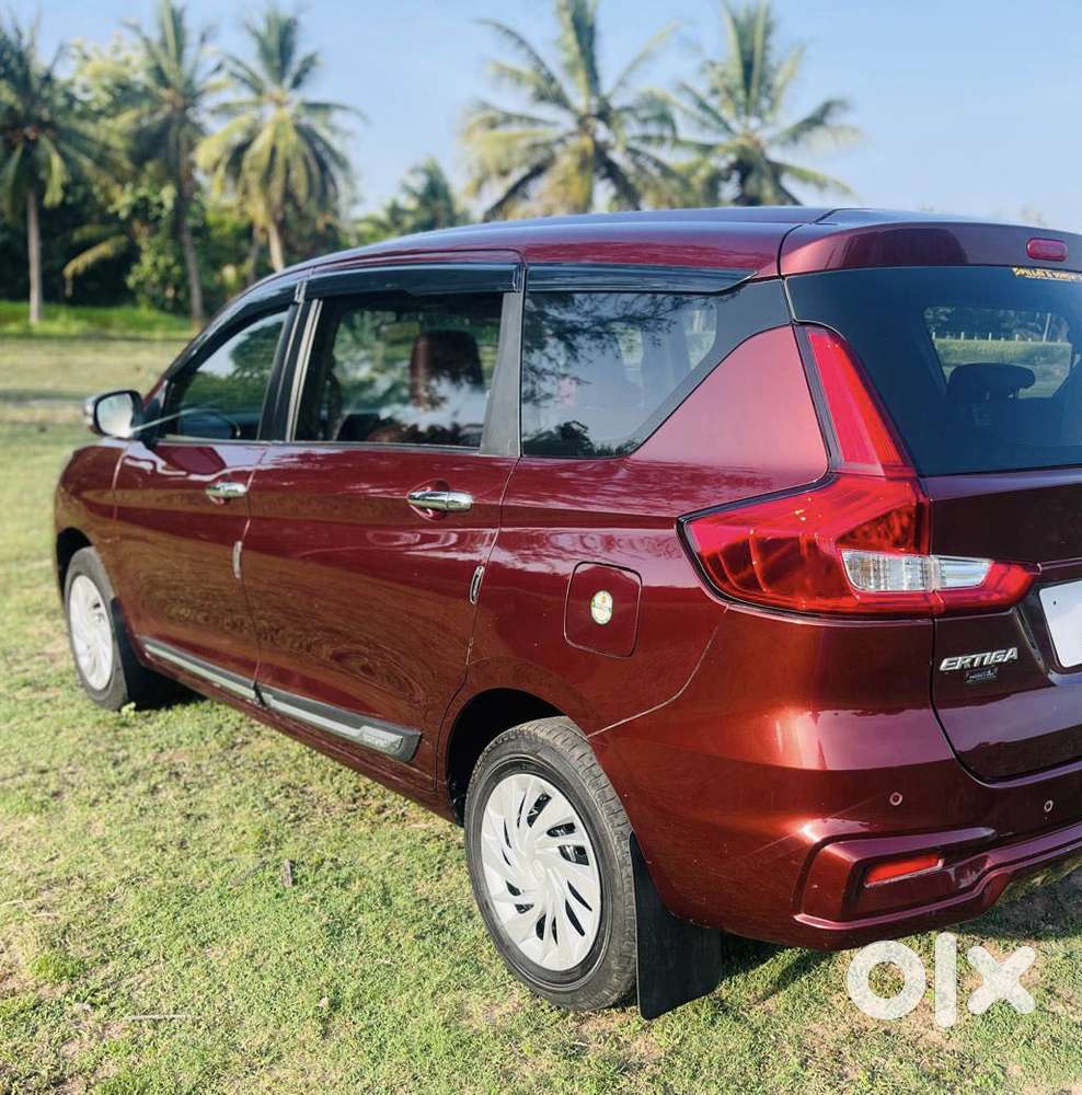 Maruti Suzuki Ertiga Vxi At Petrol, 2019, Petrol