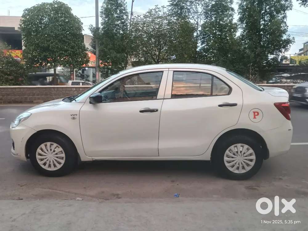 Maruti Suzuki Dzire 2017 Petrol Well Maintained