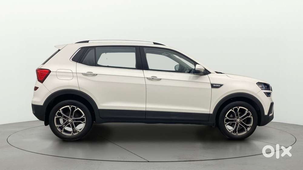 Skoda Kushaq 1.0 Tsi Style, 2023, Petrol