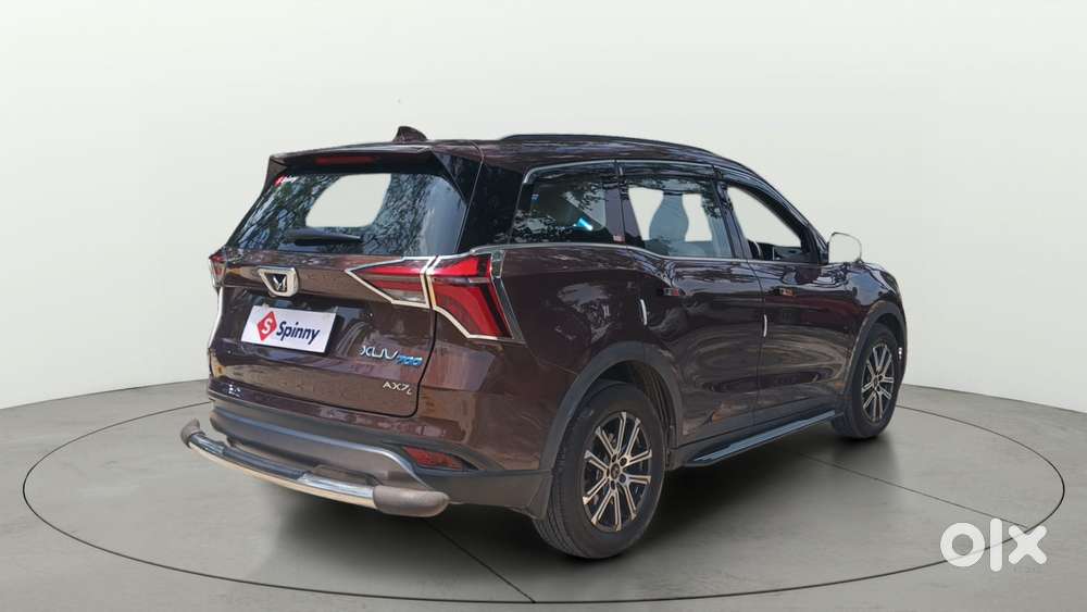 Mahindra Xuv700 2.0 Ax 7 Petrol At Luxury Pack Str, 2025, Petrol