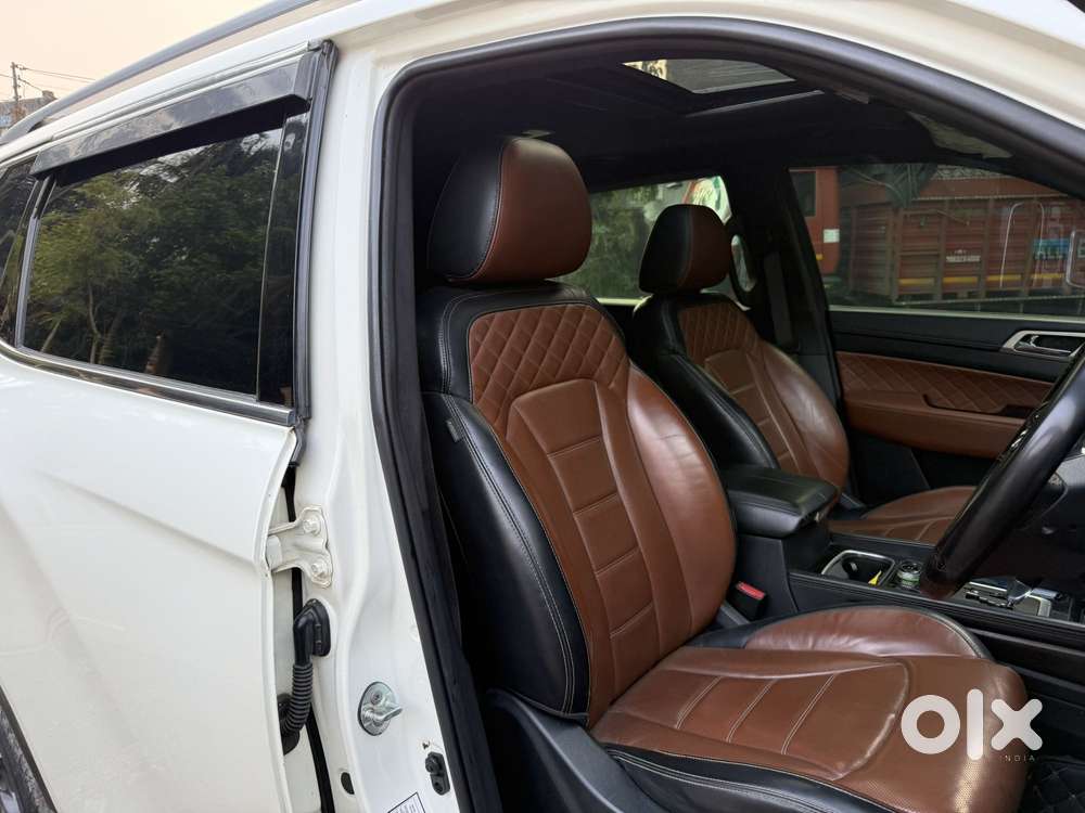 Mahindra Alturas G4 4wd At, 2020, Diesel