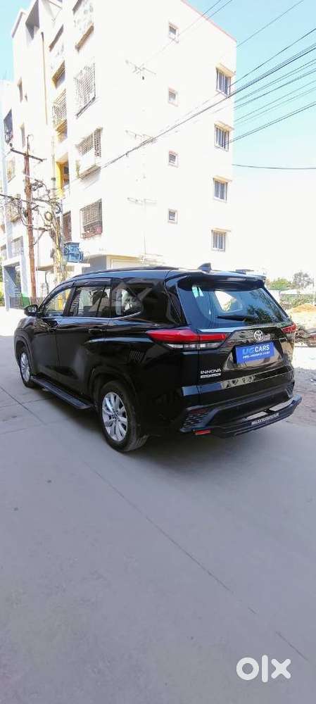 Toyota Innova Hycross 2.0 Vx (o) Hybrid 7 Str, 2025, Cng & Hybrids