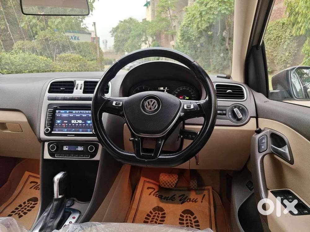 Volkswagen Vento 1.2 Tsi Highline Plus At, 2015, Petrol