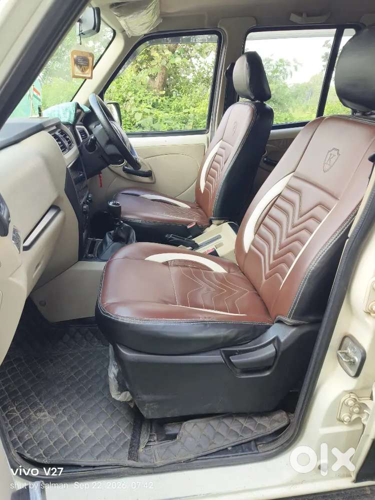 Mahindra Scorpio Classic S 9str