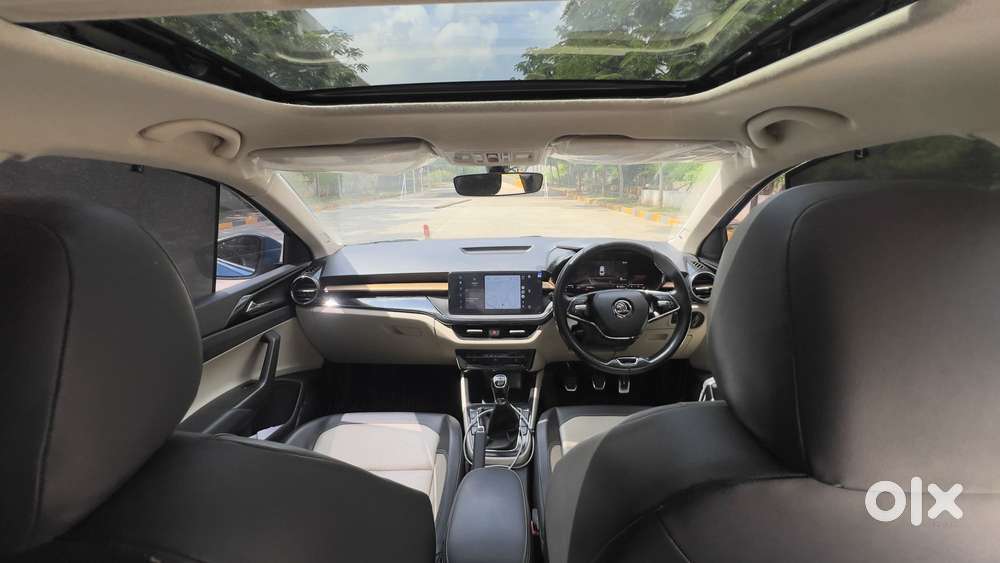 Skoda Slavia 1.0 Tsi Style, 2022, Petrol