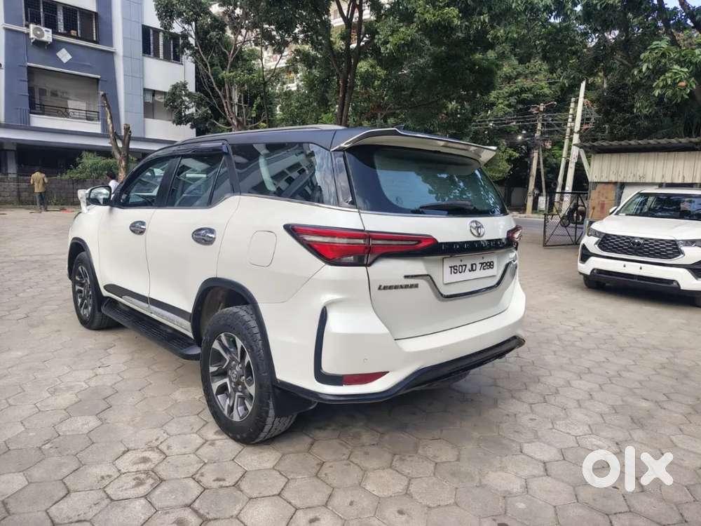 Toyota Fortuner Legender, 2022, Diesel