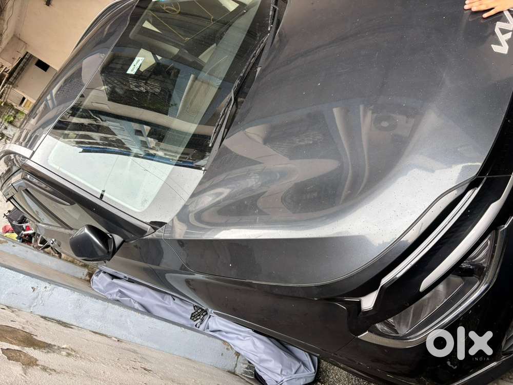 Kia Carens Petrol 2023